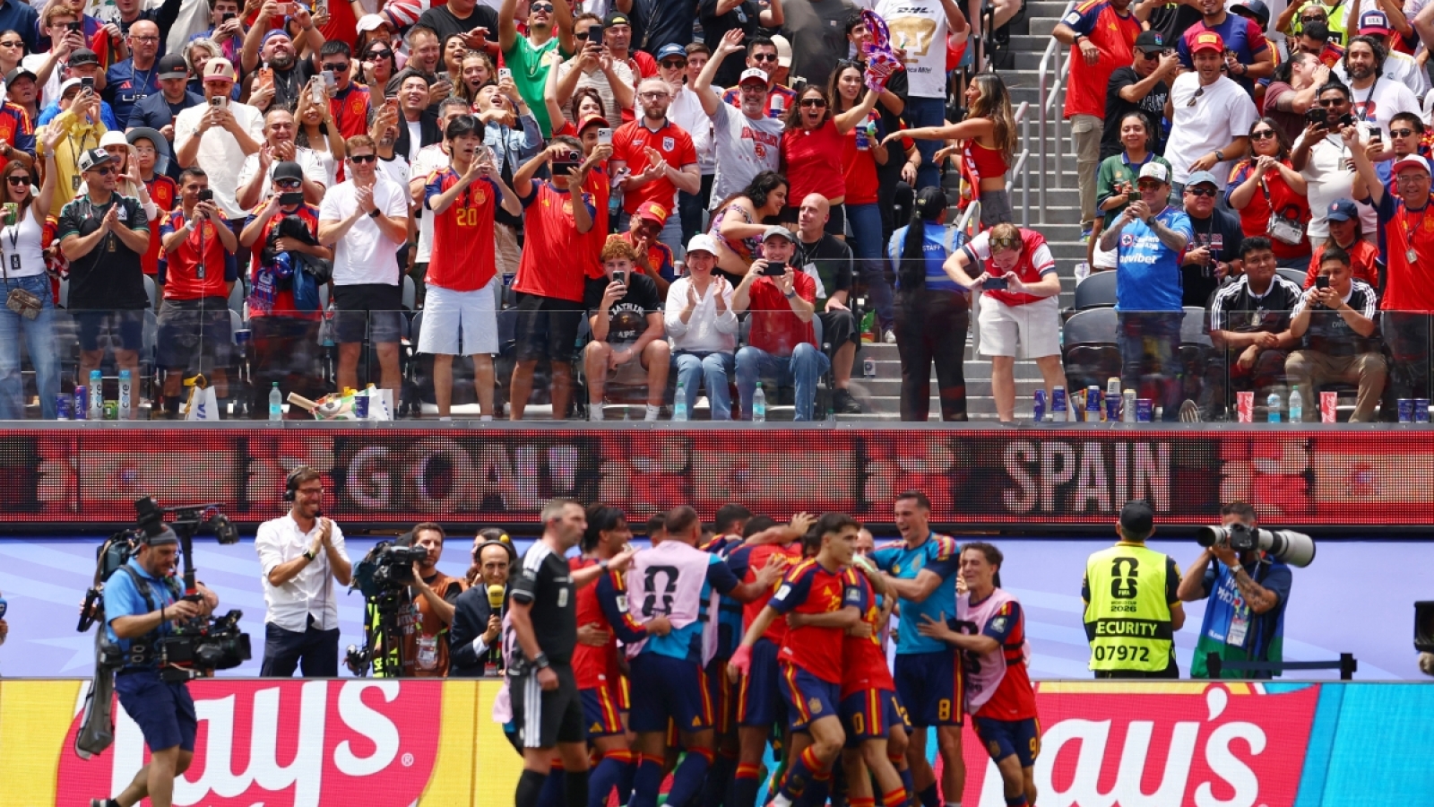 FIFA là bên hưởng lợi lớn nhất từ World Cup 2026?