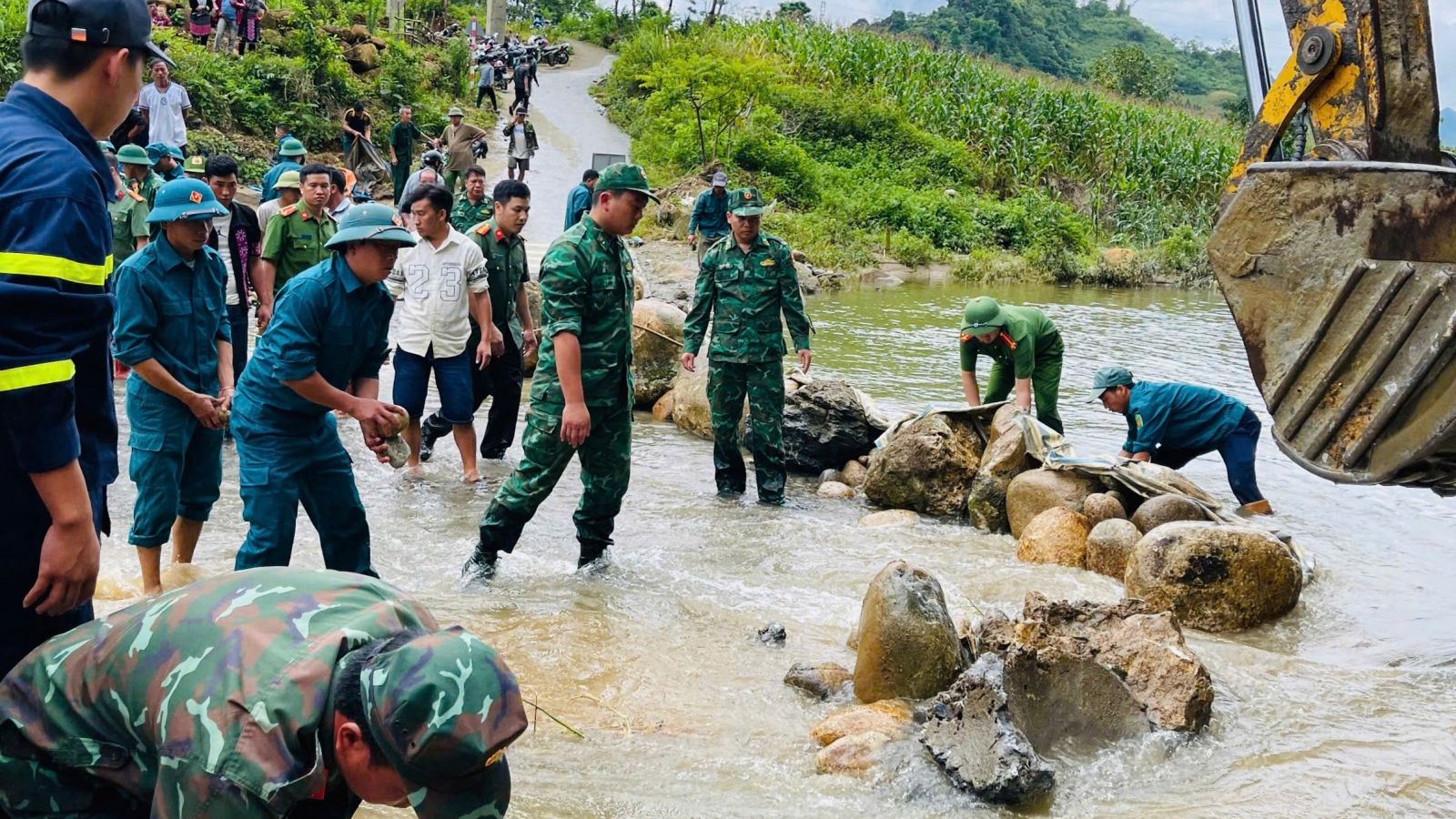 Lai Châu: Tìm thấy nam thanh niên bị lũ cuốn khi qua đập tràn