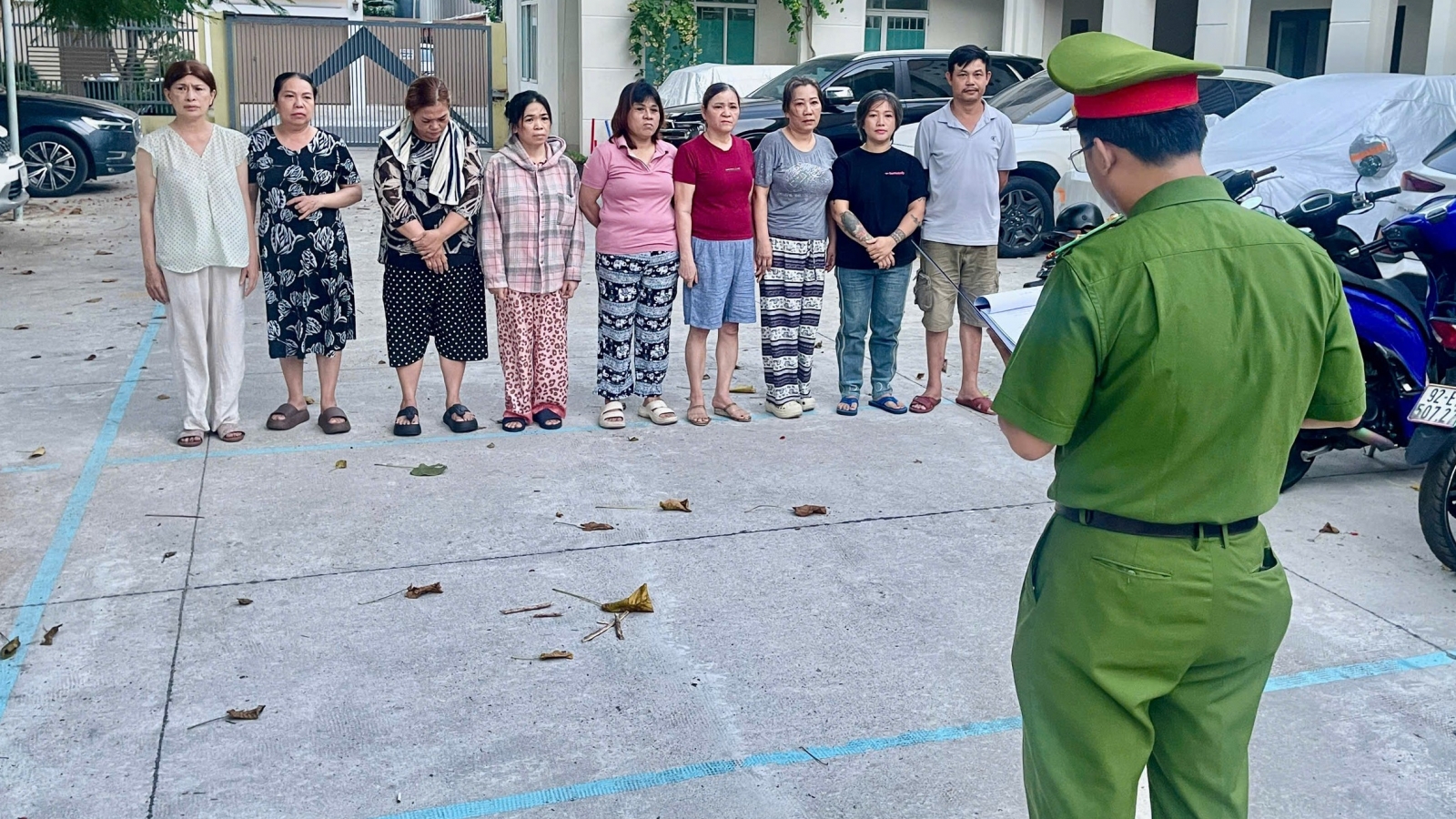 Khởi tố 9 đối tượng trong đường dây ghi số đề giao dịch gần 8 tỷ đồng
