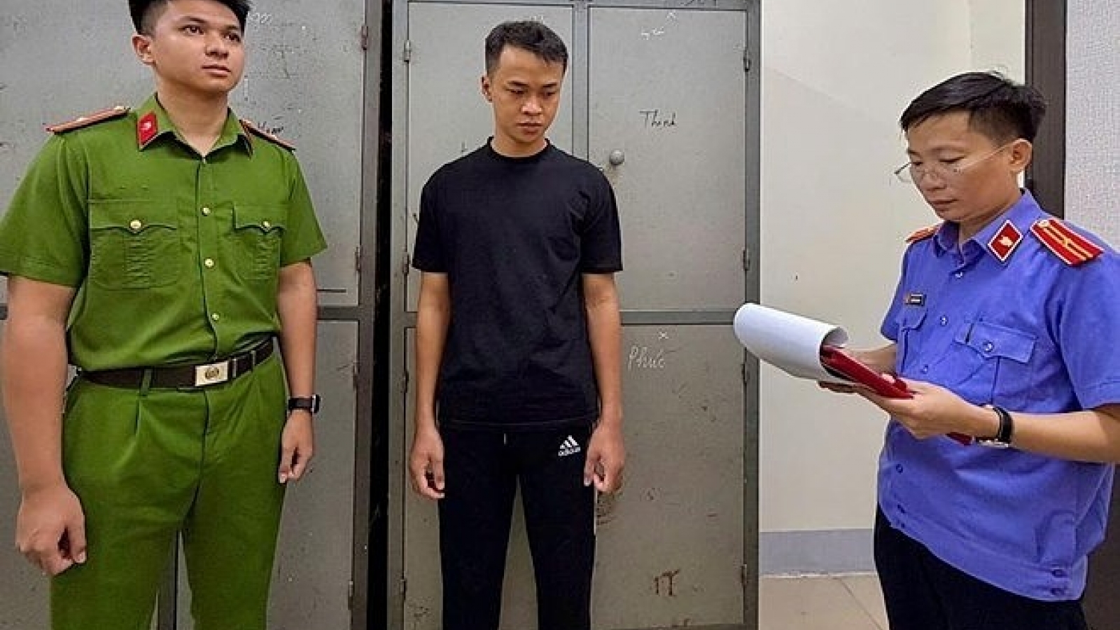 Bắt tạm giam đối tượng giả danh công an cưỡng đoạt tài sản ở Hà Tĩnh