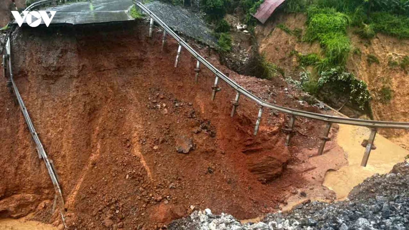 Cảnh báo lũ trên các sông Bắc Bộ, nguy cơ lũ quét và ngập úng từ đêm 27/7