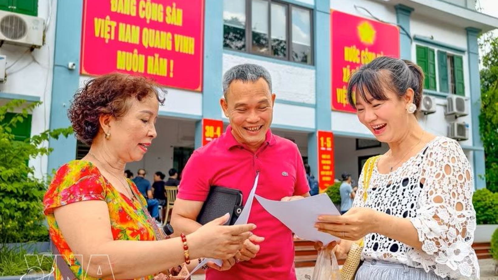 Hanoi to pilot new grassroots governance model in two communes