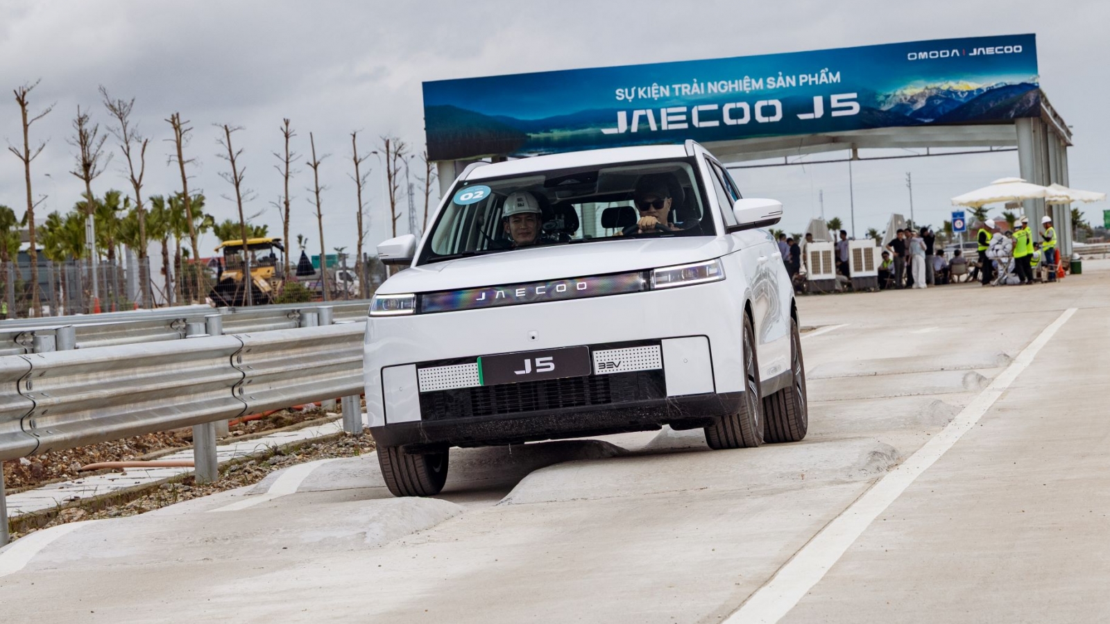 Jaecoo J5 EV dẫn đầu doanh số xe điện tại Indonesia