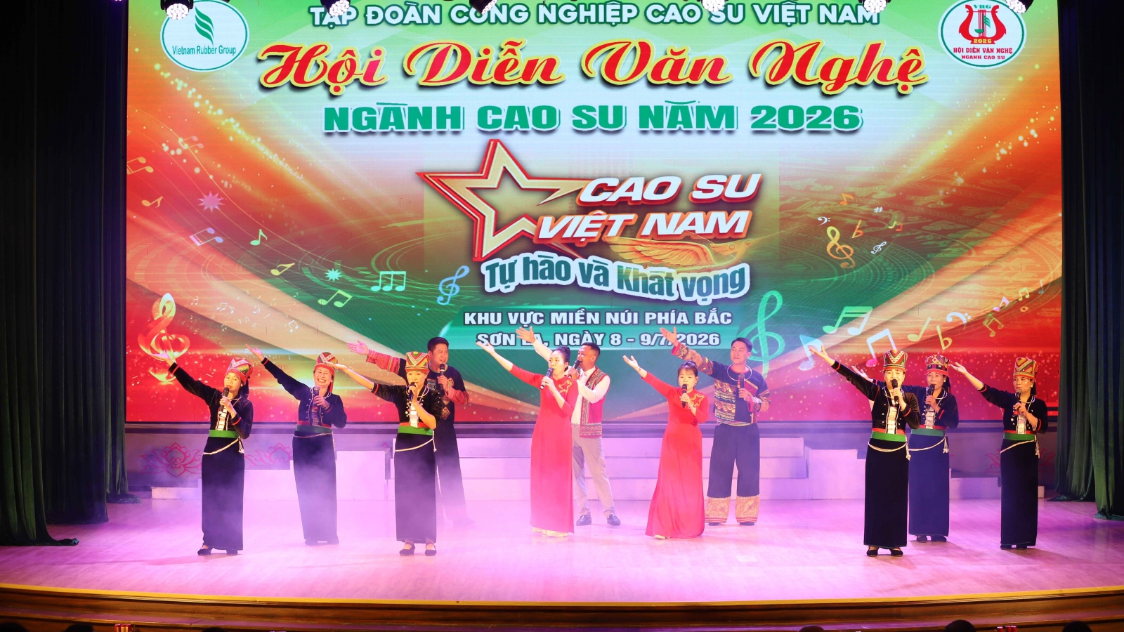 Lan toả sắc màu văn hóa các dân tộc tại hội diễn văn nghệ ngành Cao su