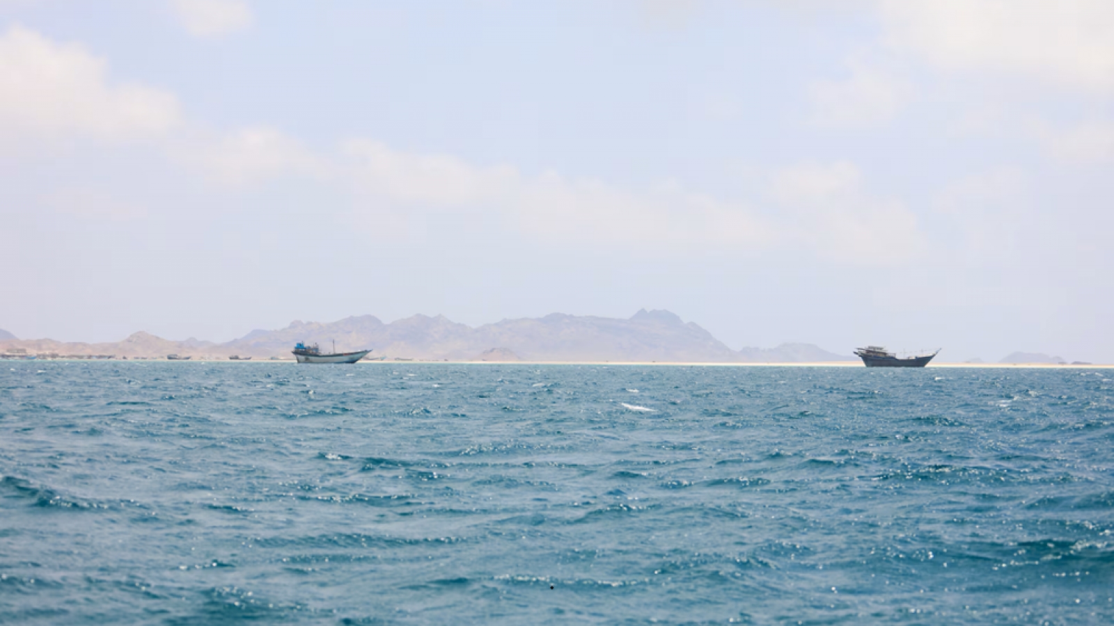 Houthi tuyên bố phong tỏa đường biển nhằm vào Saudi Arabia