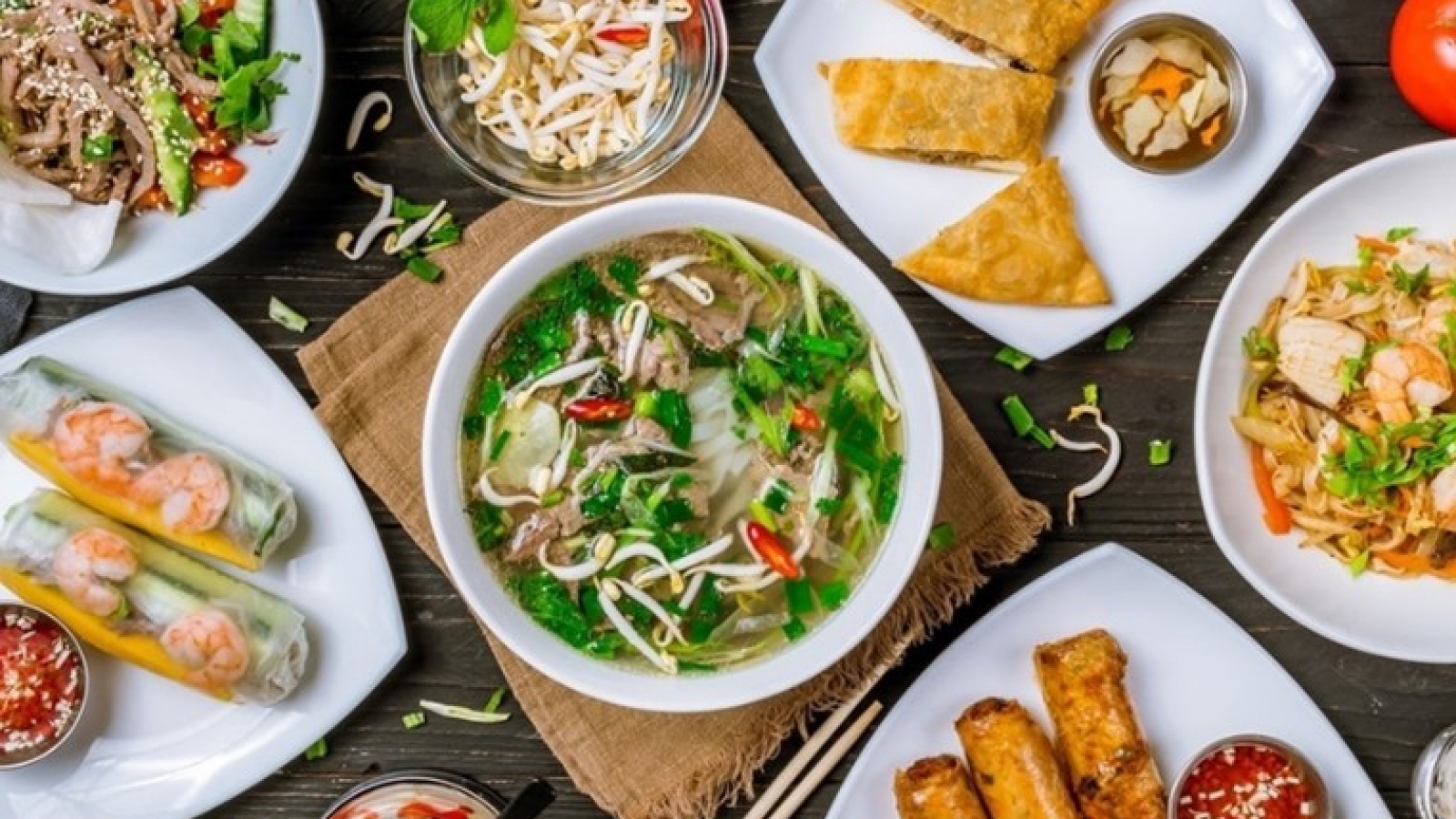 Hanoi among world's top 10 most attractive cities for street food