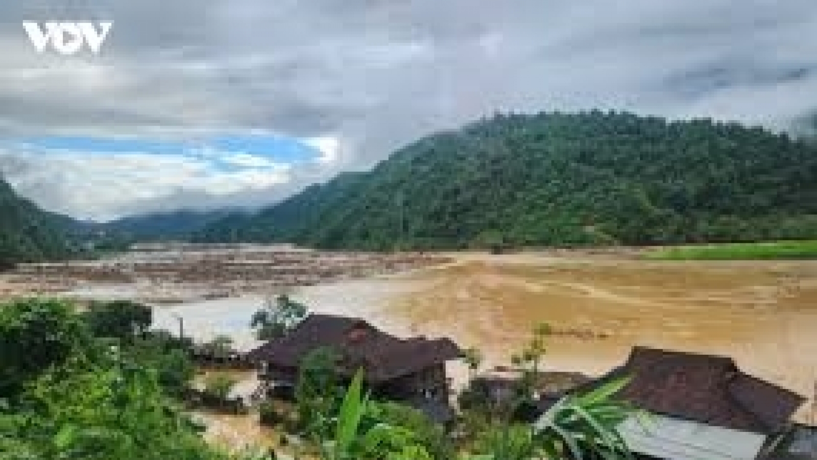 Mưa dông diện rộng, nguy cơ lũ quét ở Phú Thọ