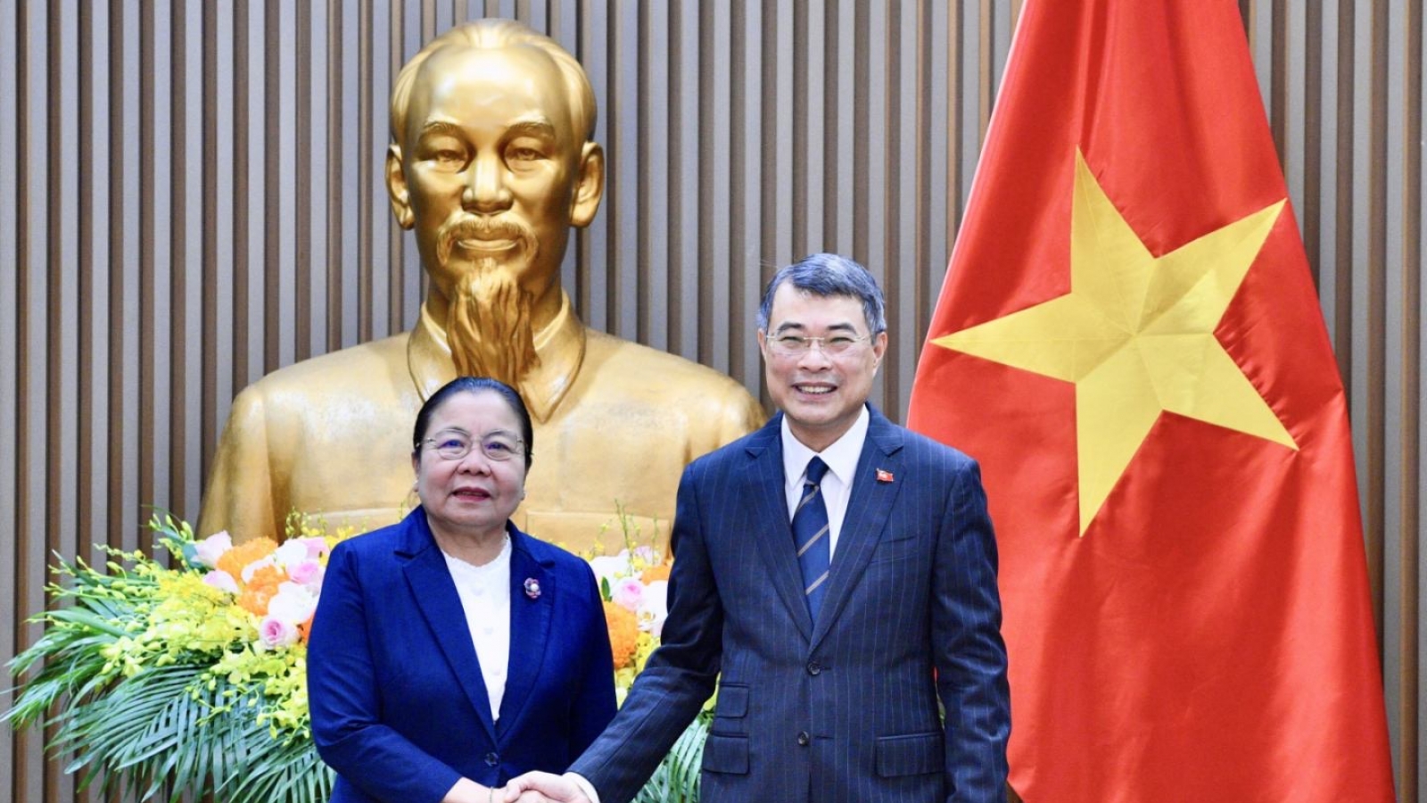 Thủ tướng tiếp Trưởng Ban Tổ chức Trung ương Đảng Nhân dân Cách mạng Lào