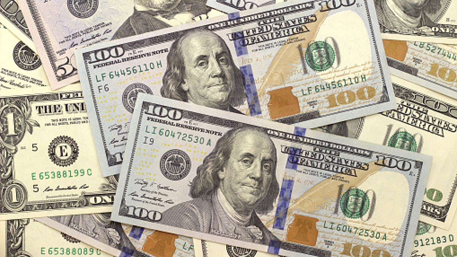 Tỷ giá USD hôm nay 1/8: Giá USD bán ra ở mốc 26.552 đồng/USD