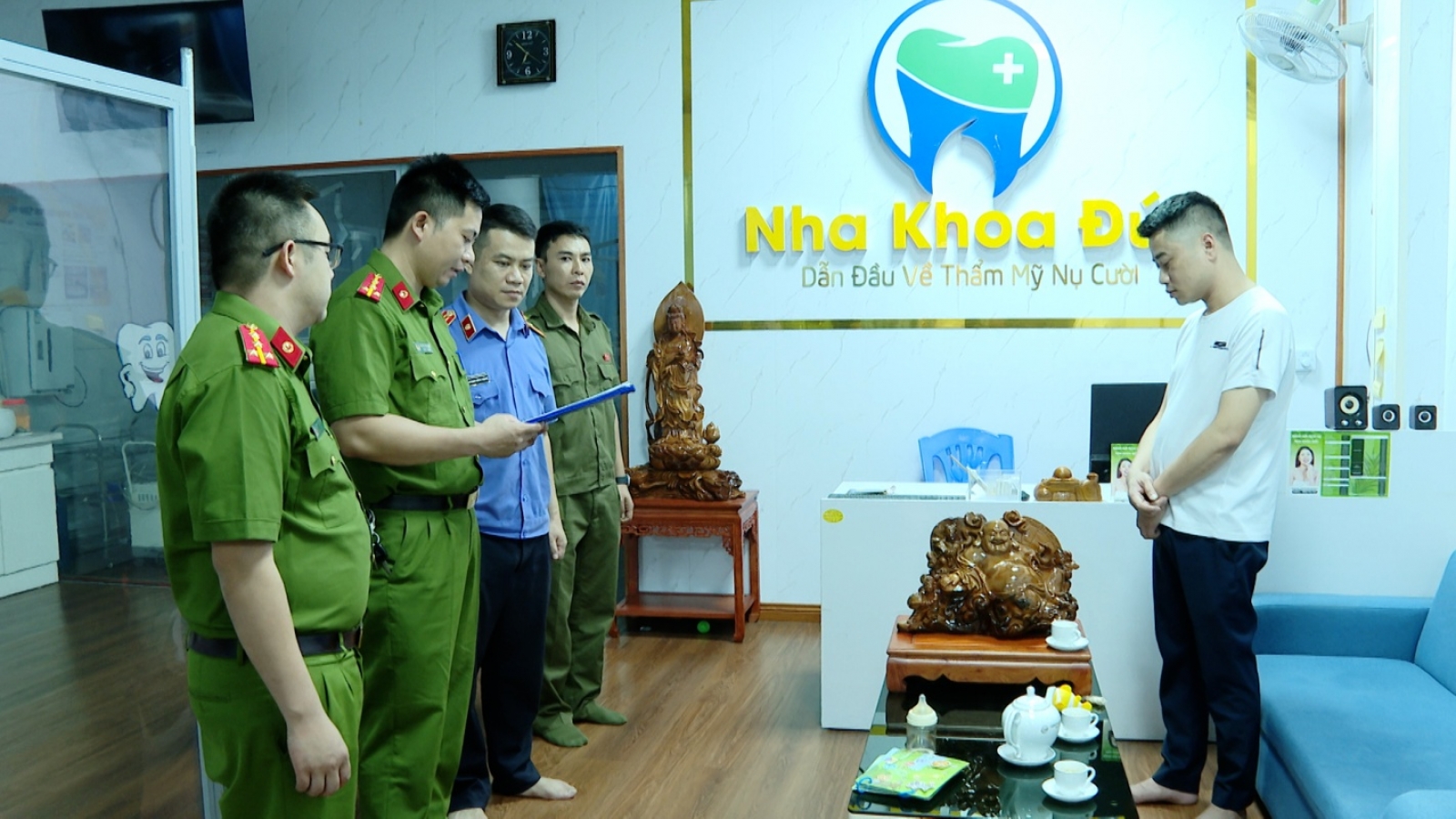 Khởi tố đối tượng giả danh bác sĩ để khám chữa bệnh về nha khoa ở Lạng Sơn