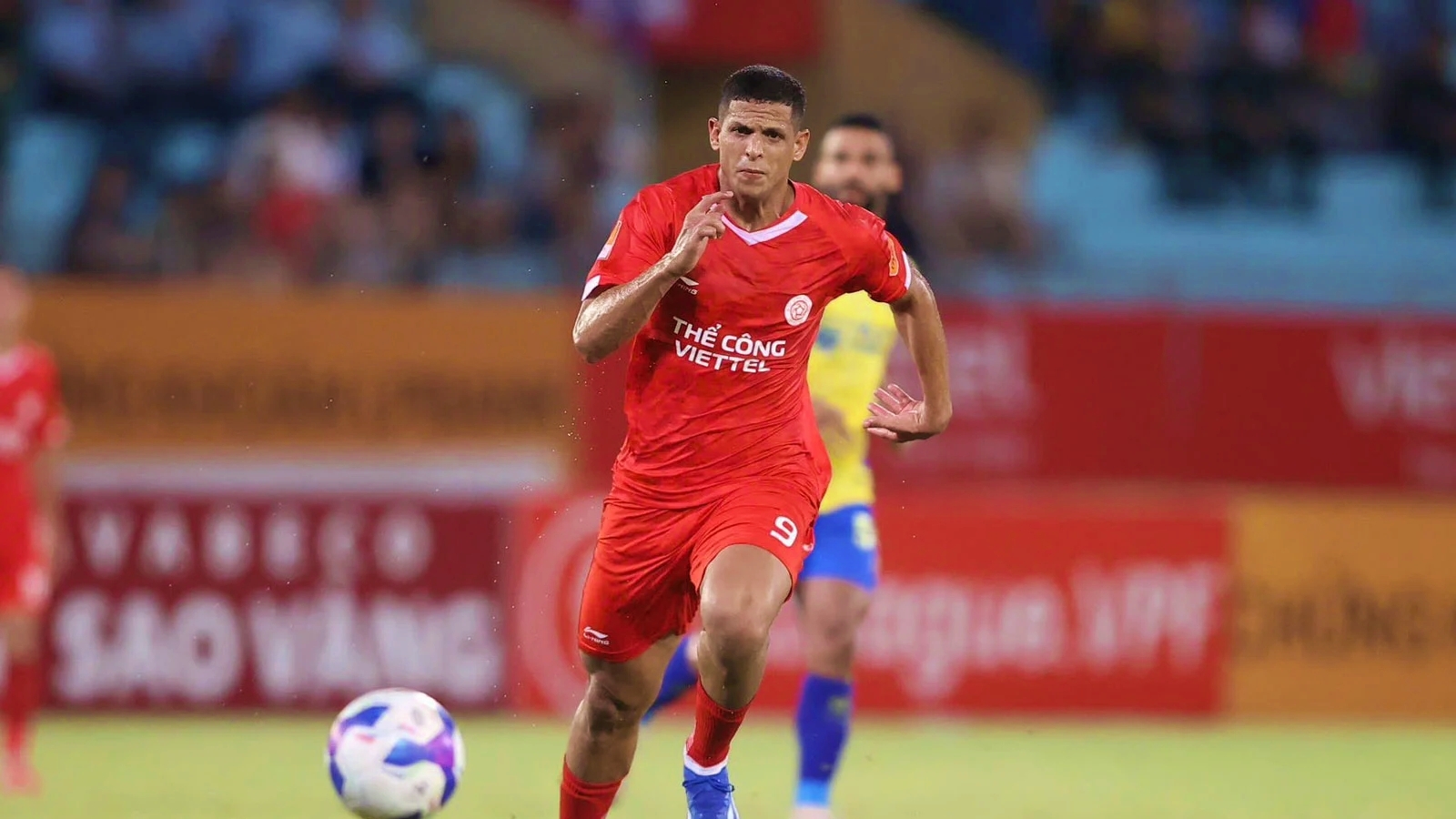 Chuyển nhượng V-League 2026/2027 mới nhất: Thể Công Viettel sắp chia tay Lucao