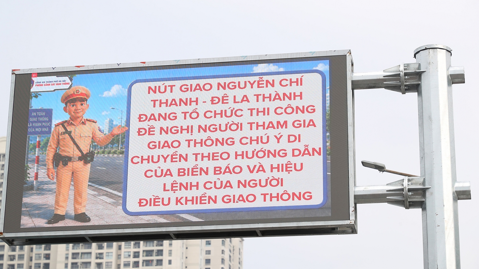 Hà Nội lắp 36 màn hình LED để cập nhật ùn tắc, ngập úng theo thời gian thực