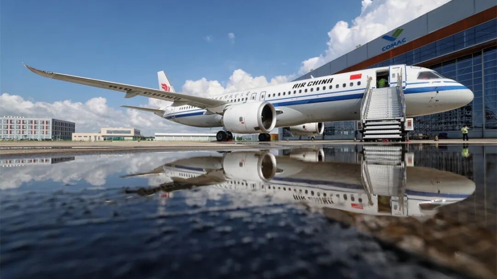 Máy bay C919 của Trung Quốc sắp thực hiện chuyến bay thương mại quốc tế đầu tiên