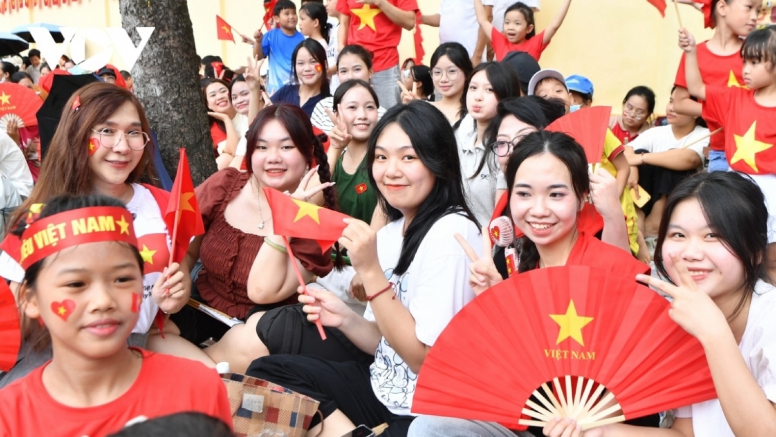 Đưa các hệ giá trị quốc gia, văn hóa, gia đình thấm sâu vào đời sống xã hội