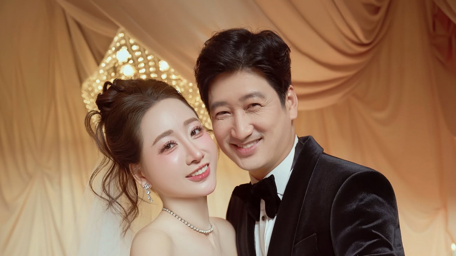 Nam NSƯT từng hai lần đổ vỡ sắp cưới bạn gái kém 7 tuổi