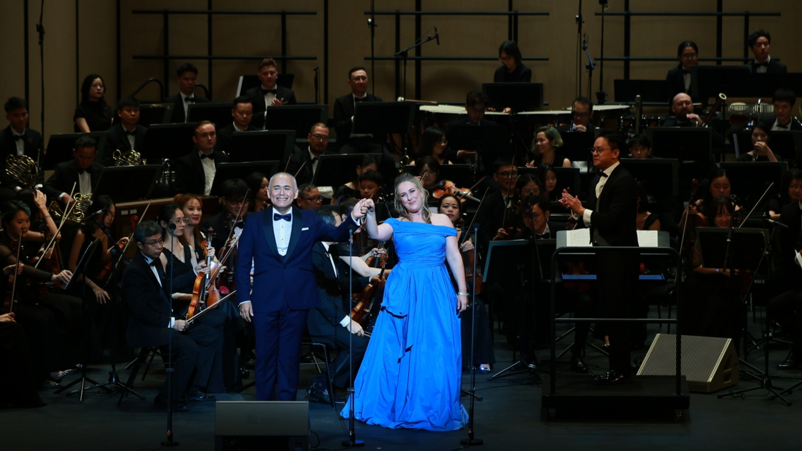 Ba nghệ sĩ opera hàng đầu thế giới hội ngộ trên sân khấu Nhà hát Hồ Gươm