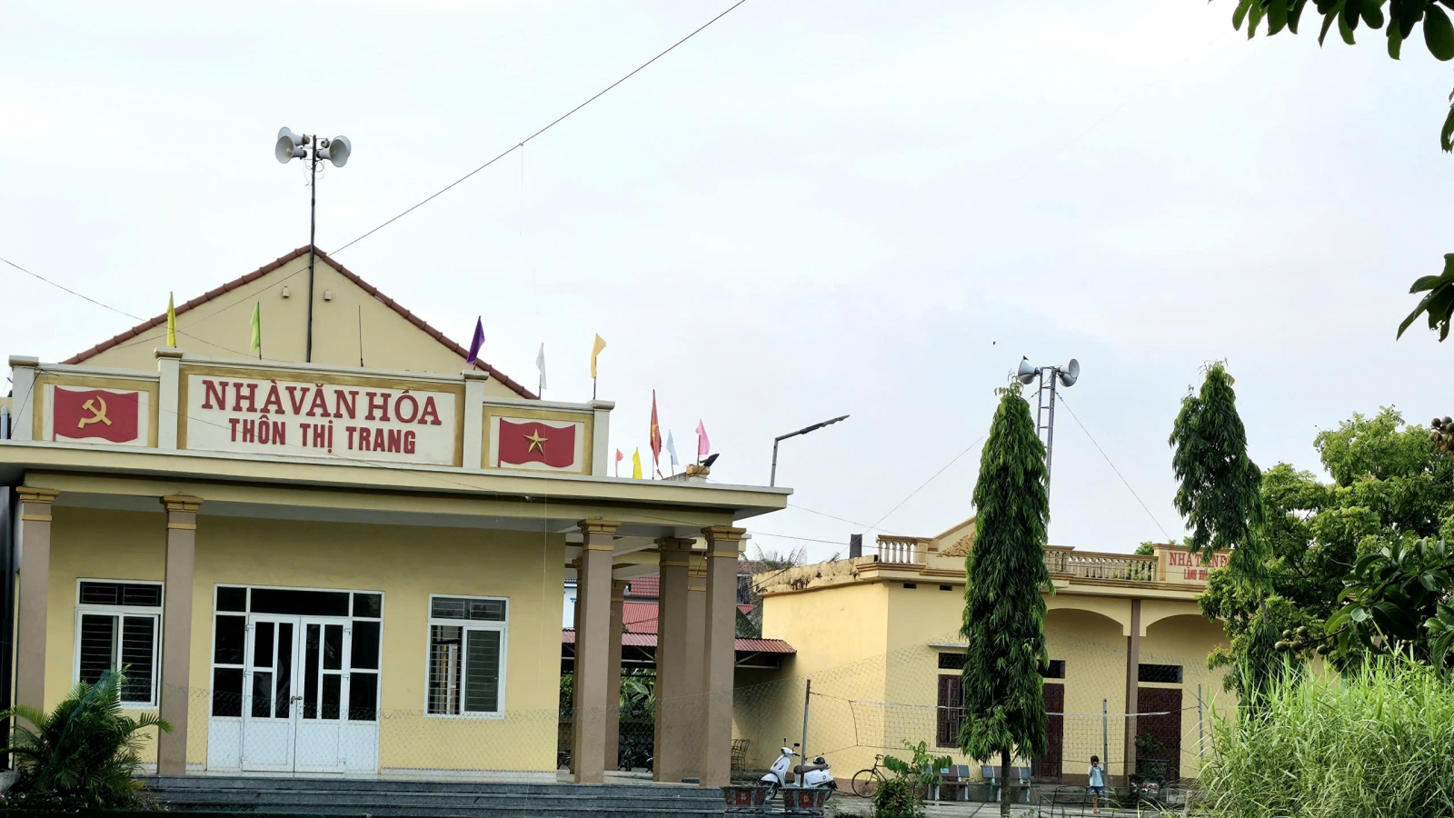 Dôi dư nhà văn hóa sau sáp nhập thôn tại Thanh Hóa: Làm gì để tránh lãng phí?