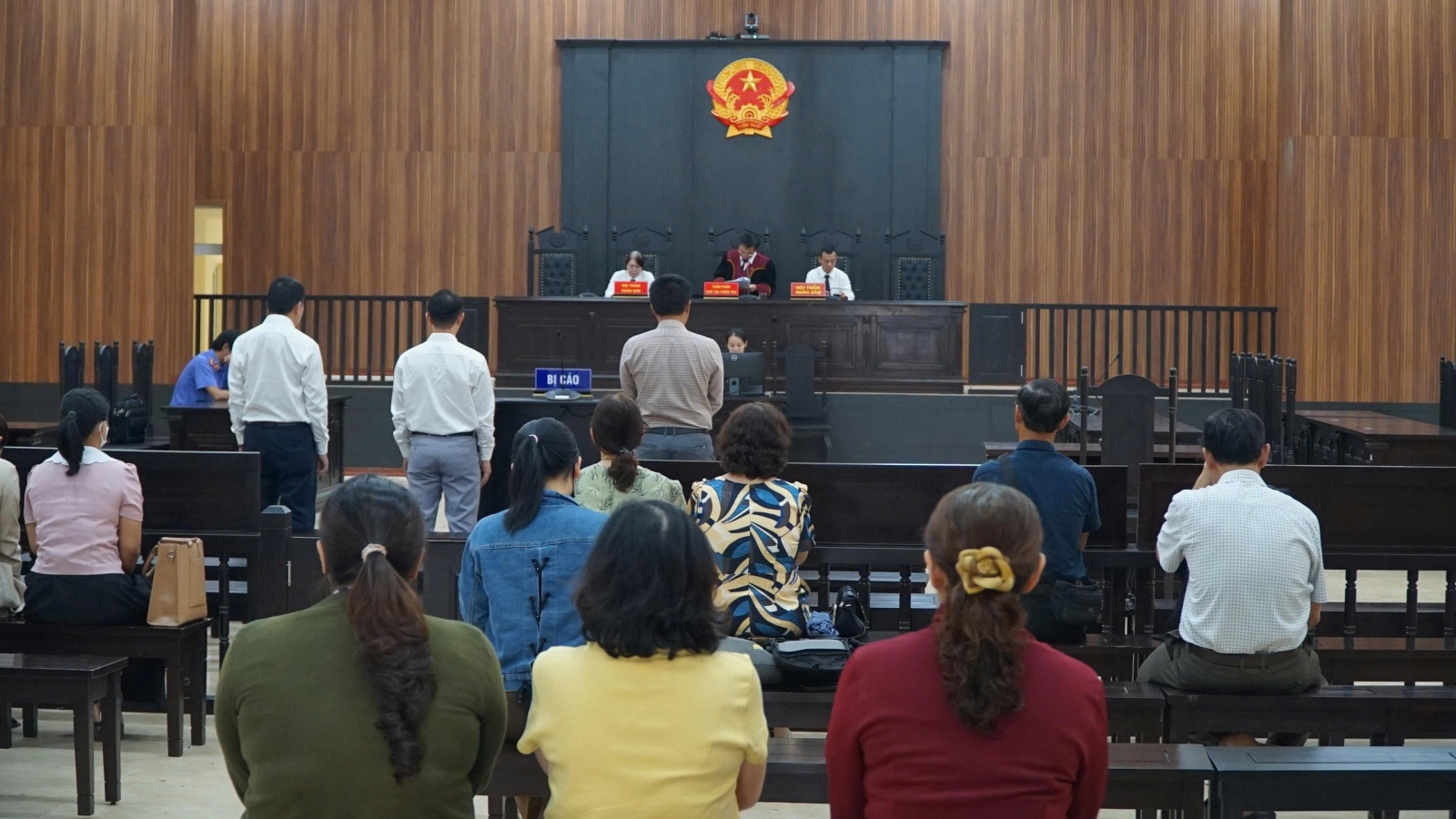 Ba cựu lãnh đạo Bệnh viện Đa khoa vùng Tây Nguyên lĩnh án