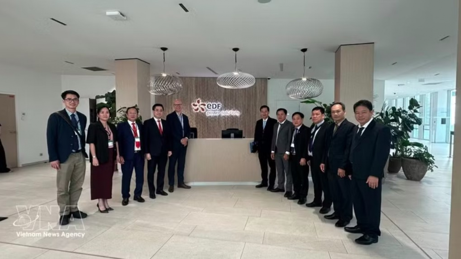 Quang Ngai seeks stronger French partnership for green growth
