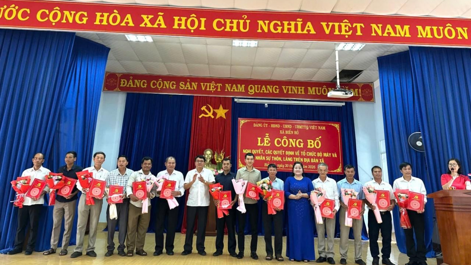 Sắp xếp tổ dân phố, thôn, làng ở Gia Lai: Không để dân xa chính quyền