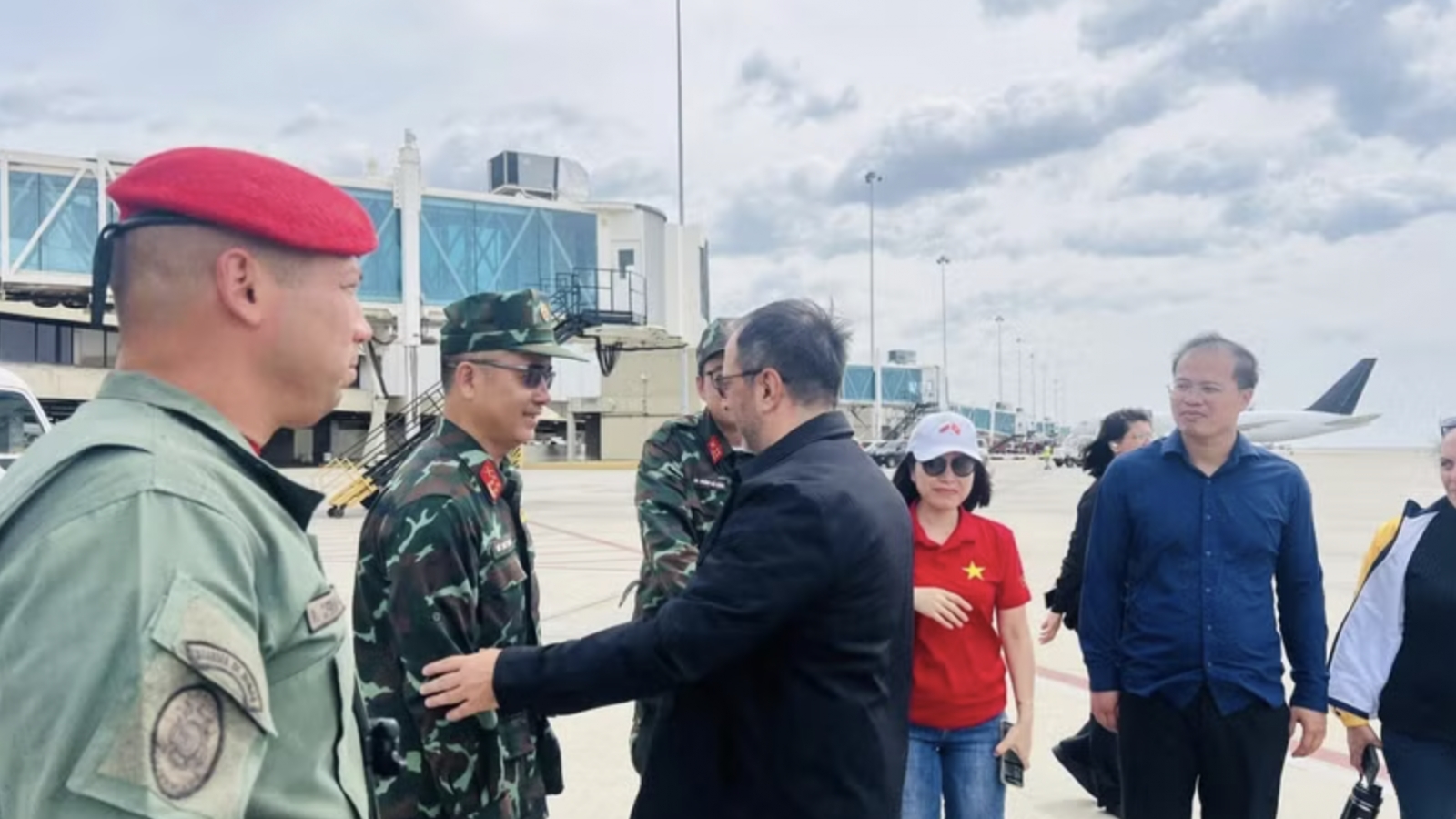 Vietnam showcases proactive, responsible role through humanitarian efforts