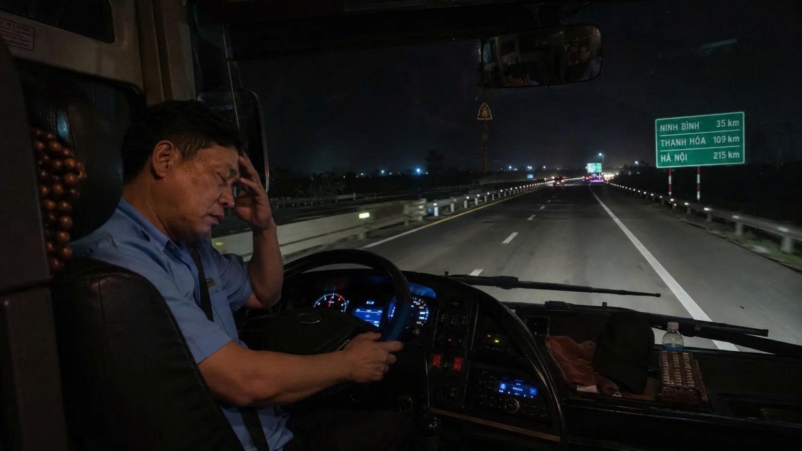 Phòng ngừa tai nạn do ngủ gật: Cần quản lý chặt việc nghỉ ngơi của tài xế