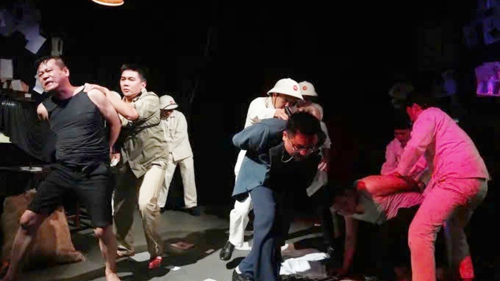 Công an TP Hà Nội tái hiện vụ án "Số 7 Ôn Như Hầu" trên sân khấu thực cảnh