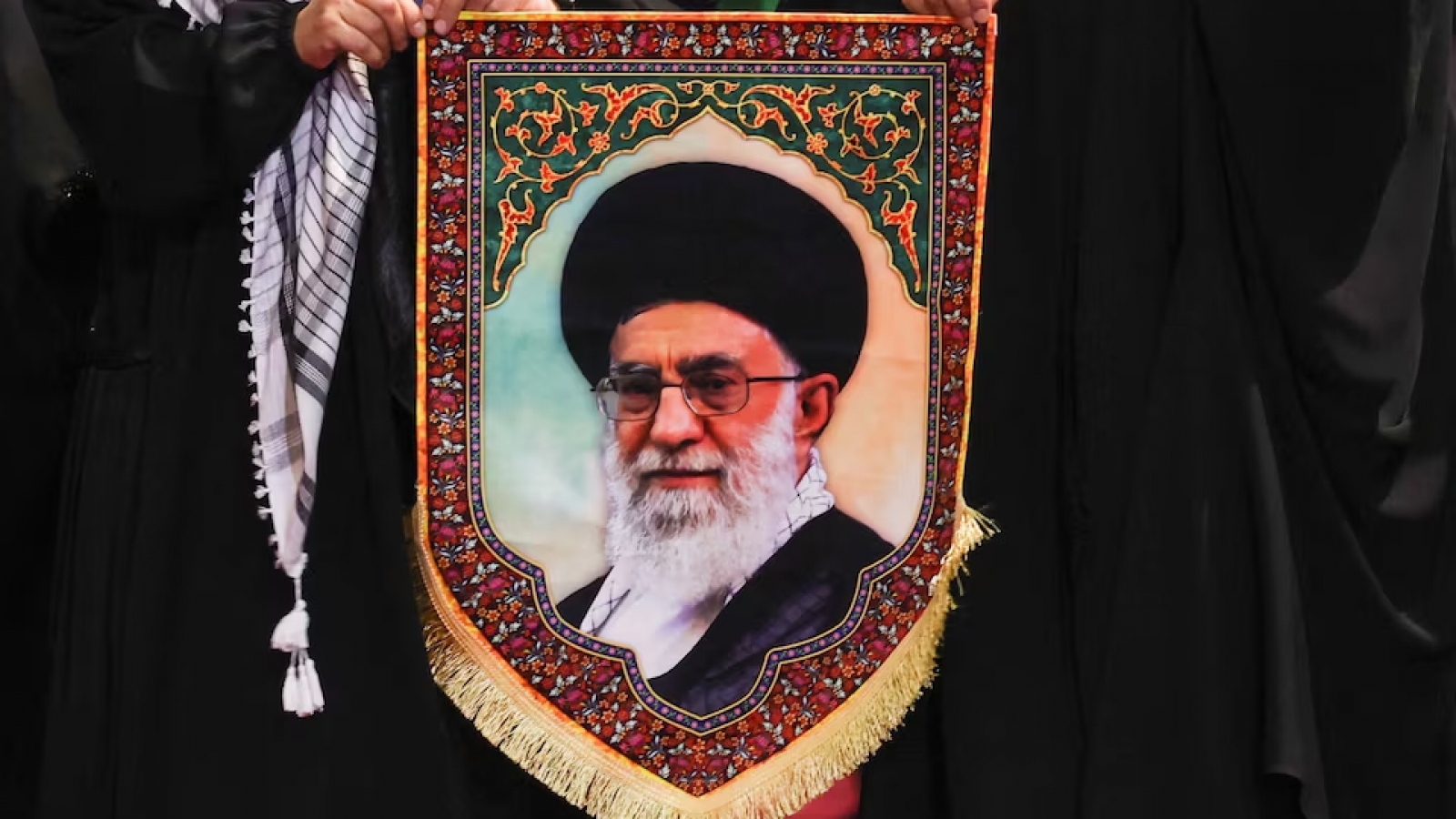 Iran bắt đầu tổ chức lễ tang cố Lãnh tụ Ali Khamenei
