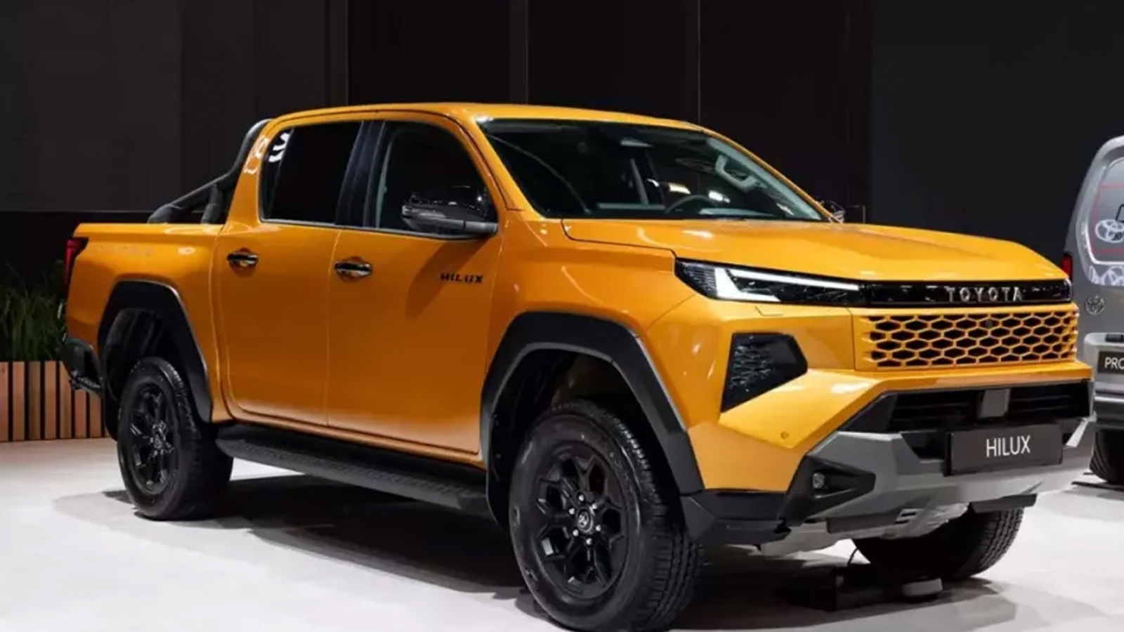 Top xe bán tải bán chạy nhất tháng 6: Toyota Hilux bất ngờ vượt mặt Ford Ranger