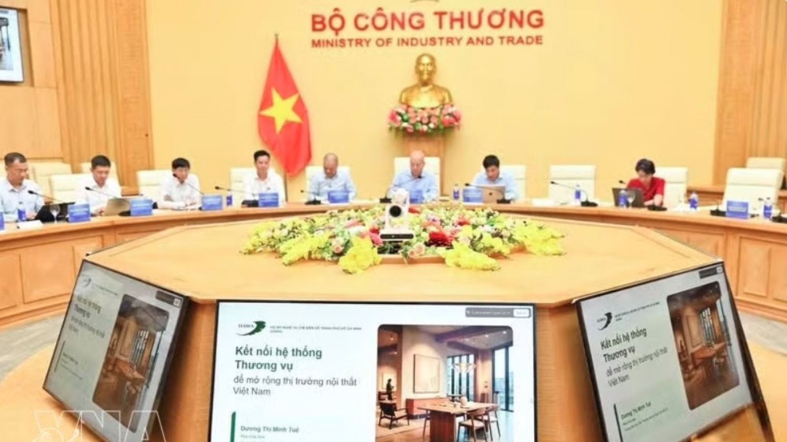 Vietnamese trade offices push rapid adaptation for H2 export growth