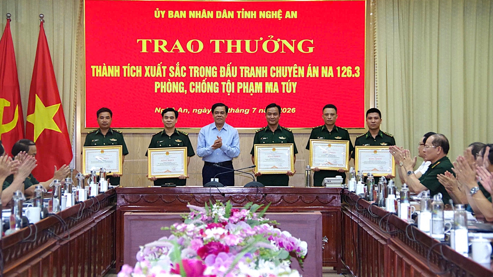Triệt phá chuyên án ma túy lớn, lực lượng biên phòng Nghệ An được thưởng nóng