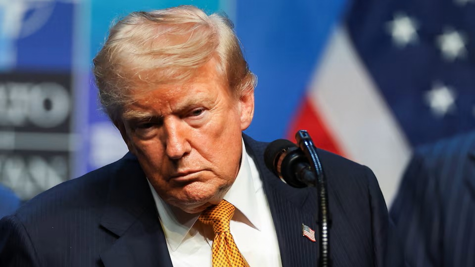 Ông Trump: Hàng nghìn tên lửa sẽ khai hỏa nếu Iran nhắm mục tiêu vào Tổng thống Mỹ