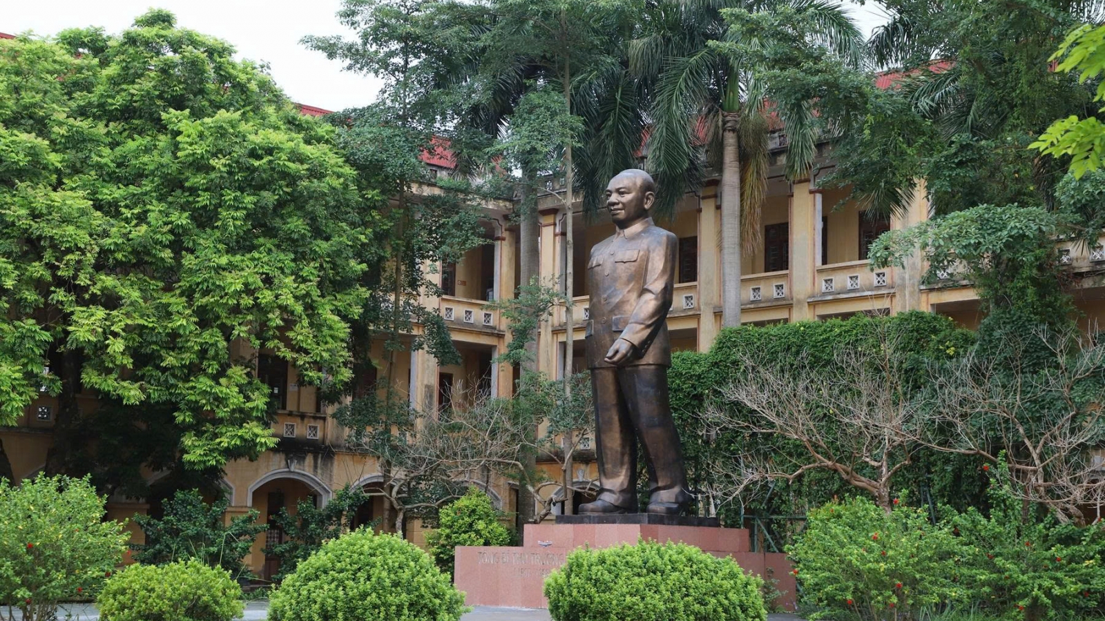 Ninh Bình lập phương án di dời Tượng đài cố Tổng Bí thư Trường Chinh trước 25/7