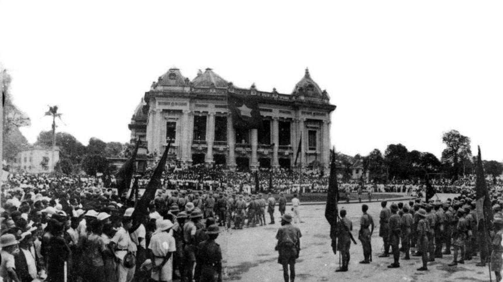 Mười chín tháng Tám