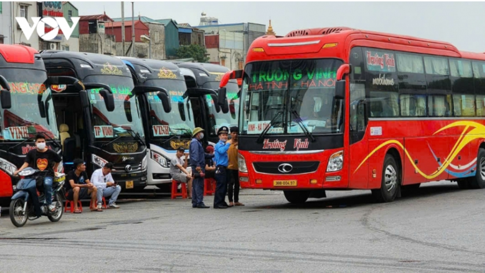 Phó Thủ tướng: Doanh nghiệp vận tải giảm giá cước khi chi phí nhiên liệu giảm