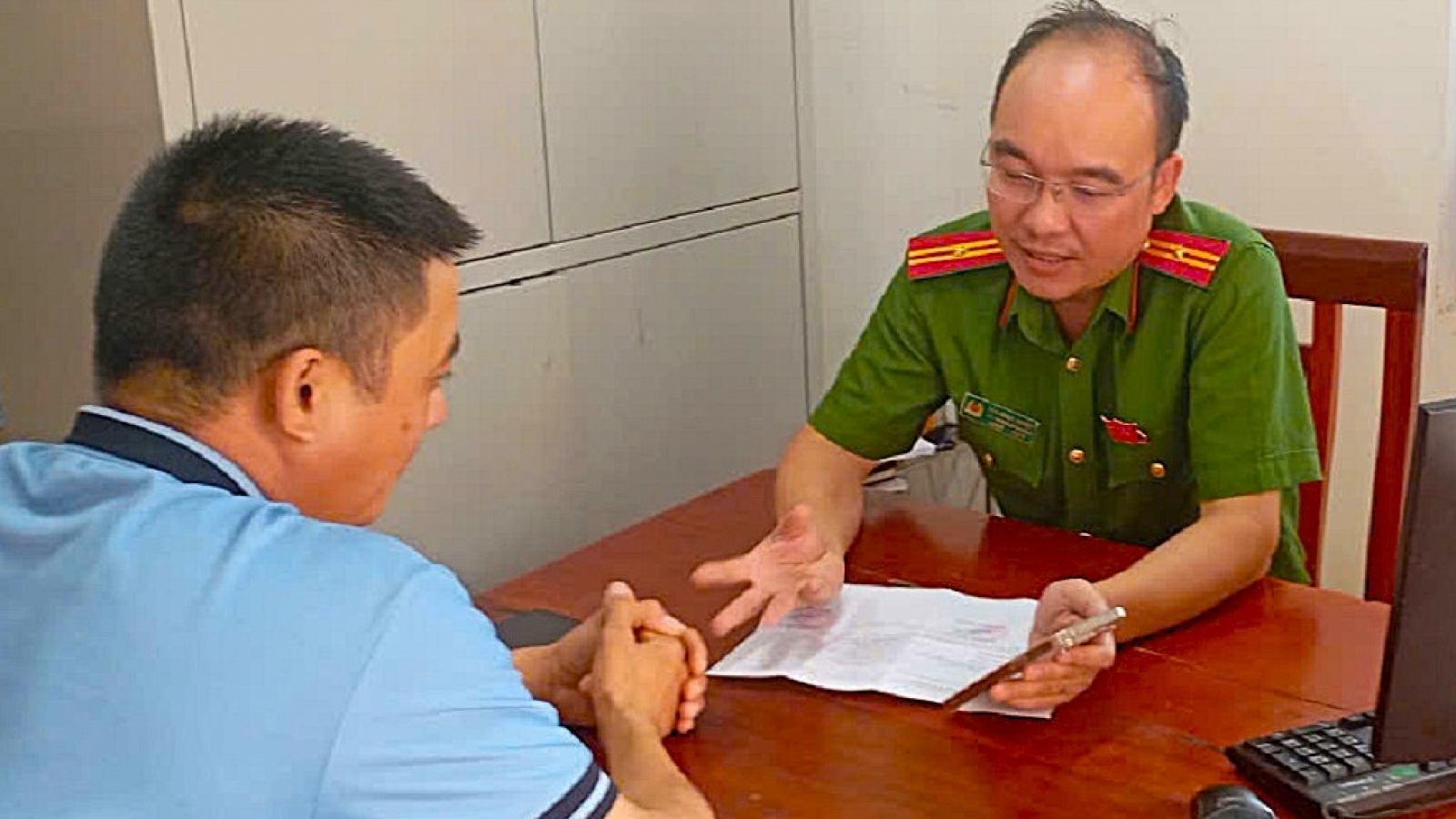 Xử phạt người đàn ông ở Nghệ An bôi nhọ lực lượng chức năng trên mạng xã hội