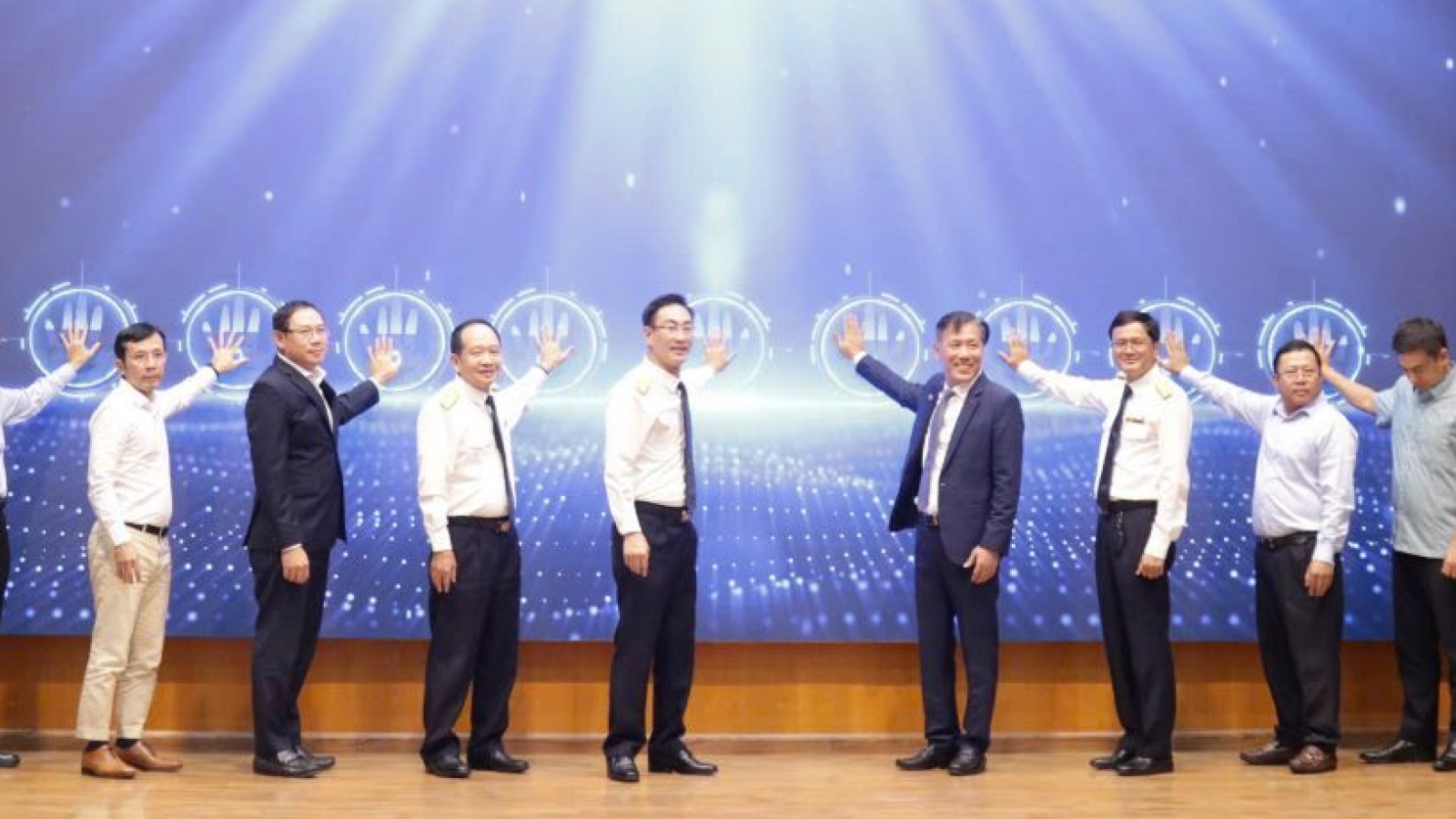 Trợ lý ảo AI của Thuế TP.HCM gọi điện thoại nhắc nhở người nợ thuế