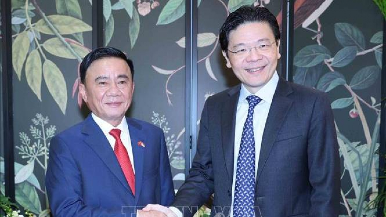 Thường trực Ban Bí thư Trần Cẩm Tú hội kiến Thủ tướng Singapore
