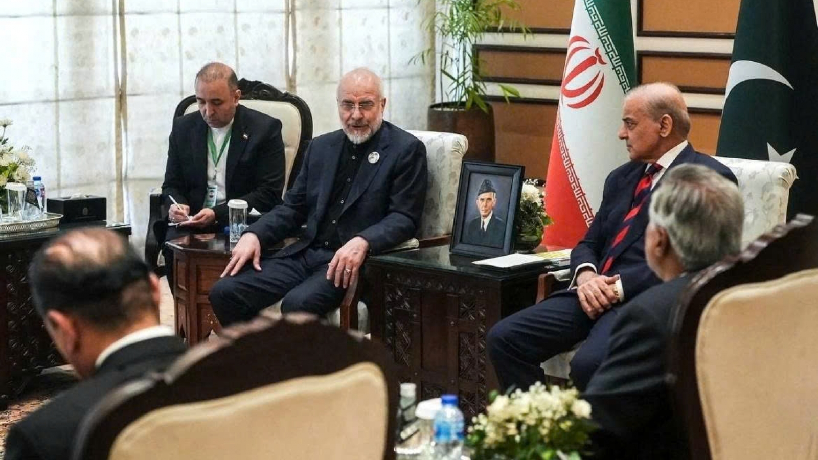 Iran bác tin xin đàm phán với Mỹ, các bên trung gian đẩy mạnh nỗ lực ngoại giao