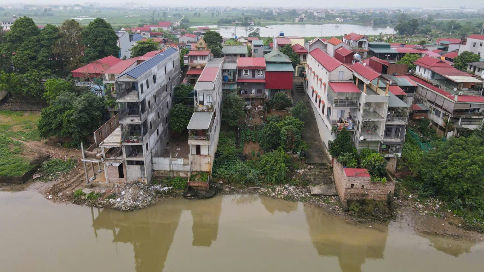 Bắc Ninh siết trách nhiệm cấp xã trong xử lý vi phạm đê điều