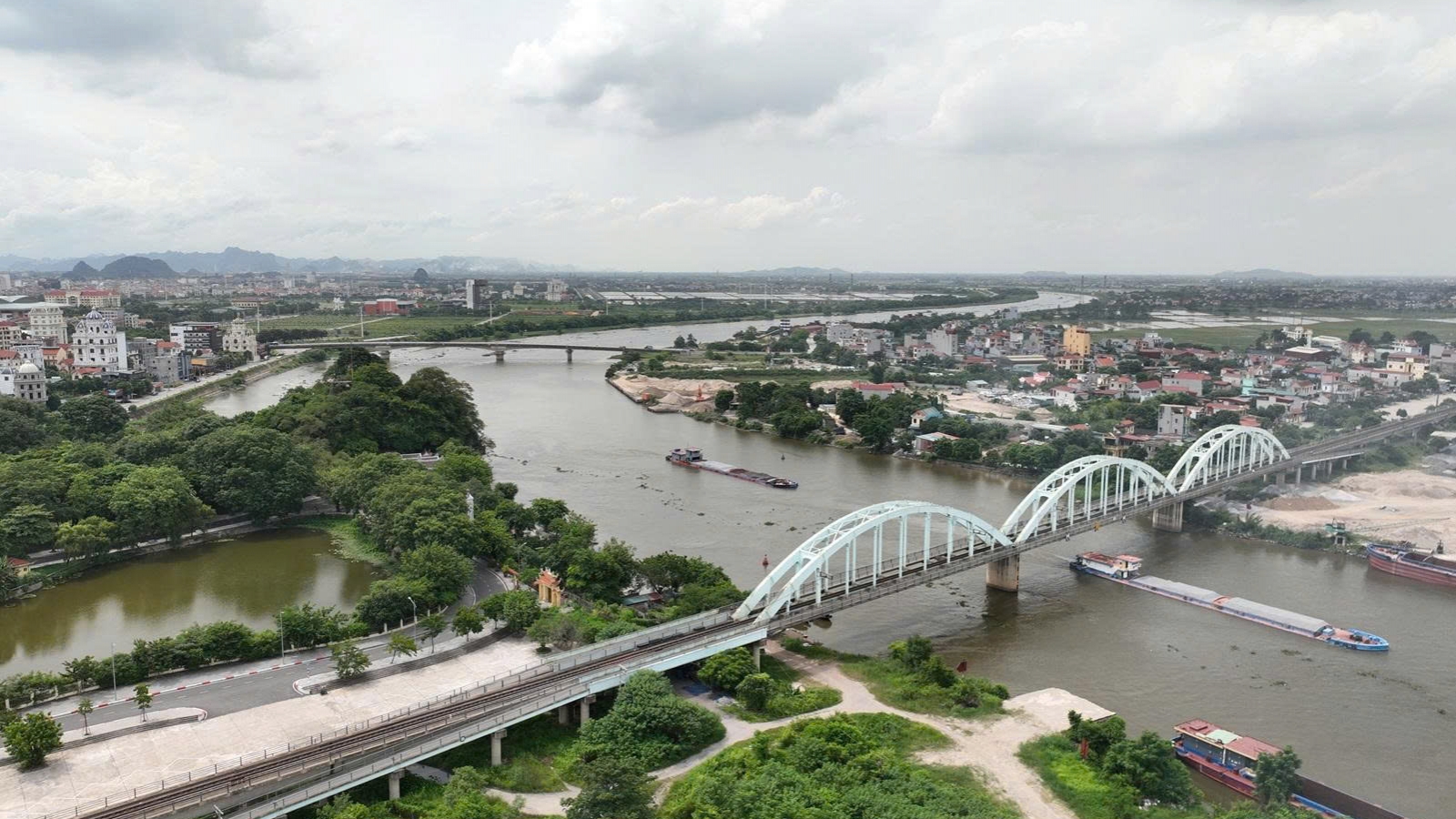 Ninh Bình quy hoạch đô thị hai bên sông Đáy rộng 6.670 ha, dân số 650.000 người