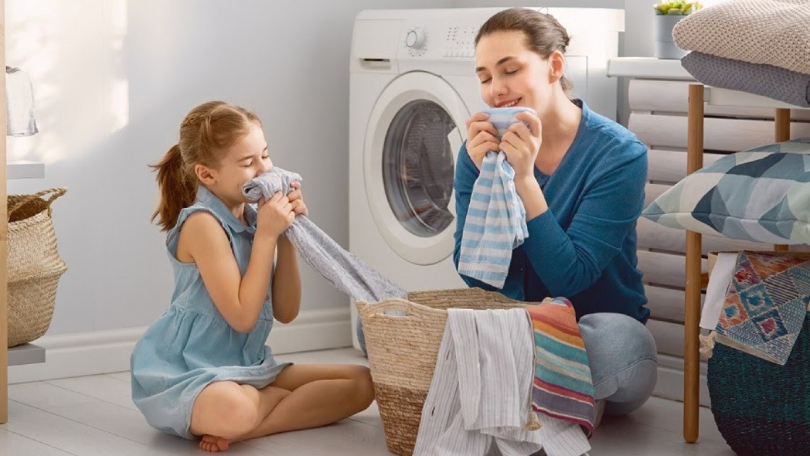 Thói quen khi giặt đồ có thể khiến máy giặt tích tụ nấm mốc