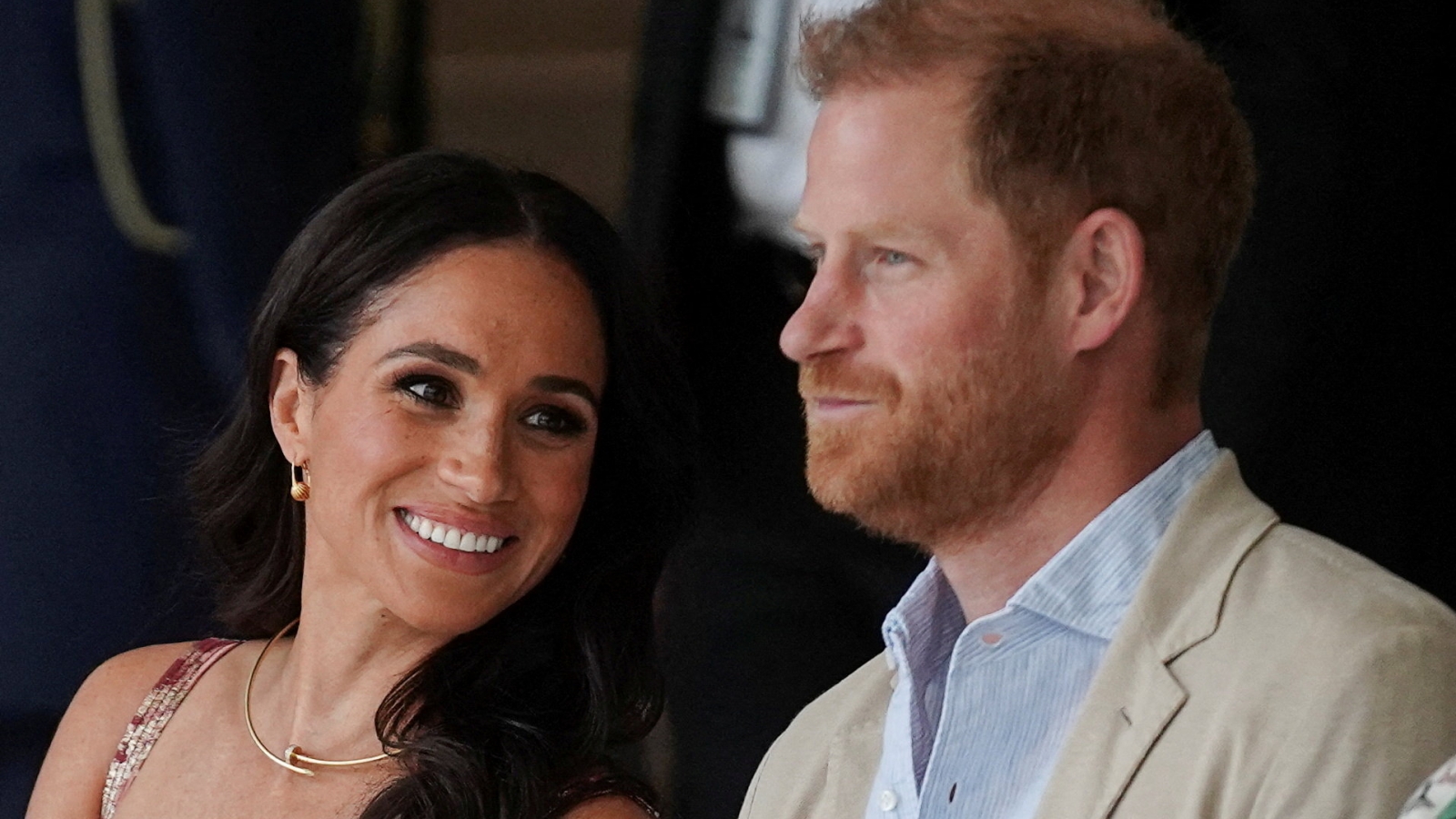 Hoàng tử Harry và Meghan sắp chuyển về Anh