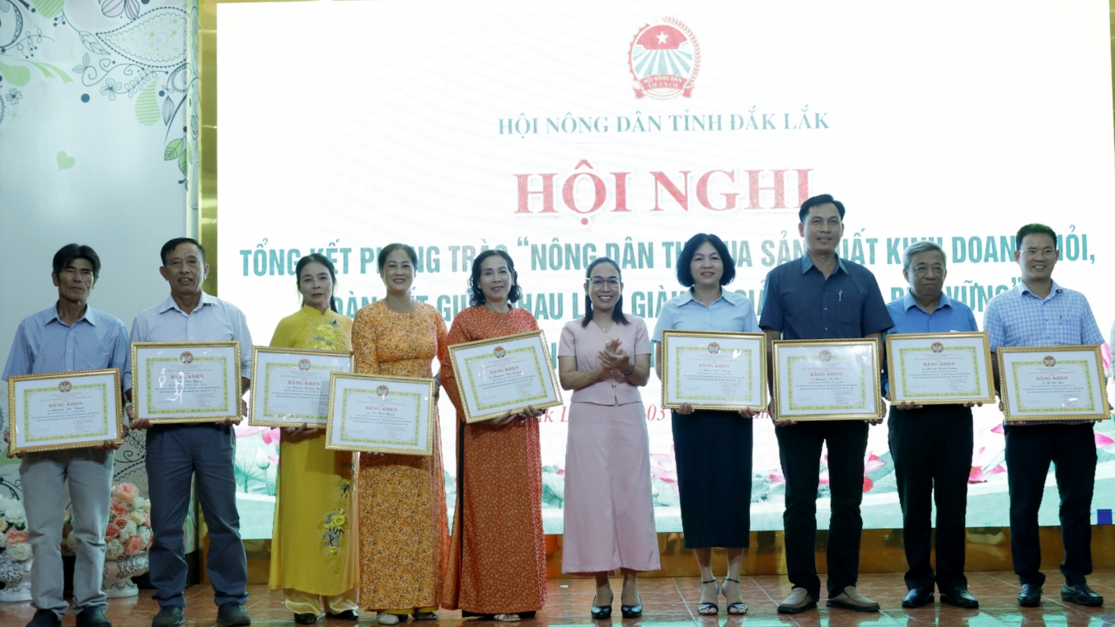 Đắk Lắk phát động phong trào nông dân thi đua gắn với chuyển đổi số