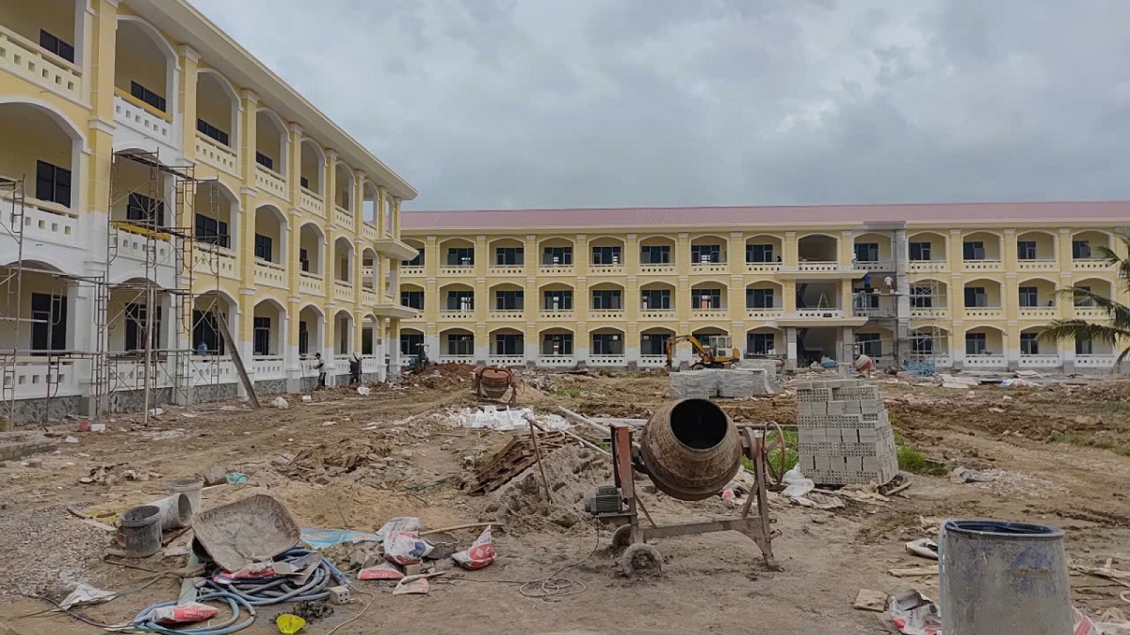 950 học sinh nội trú ở Lâm Đồng... chờ trường mới