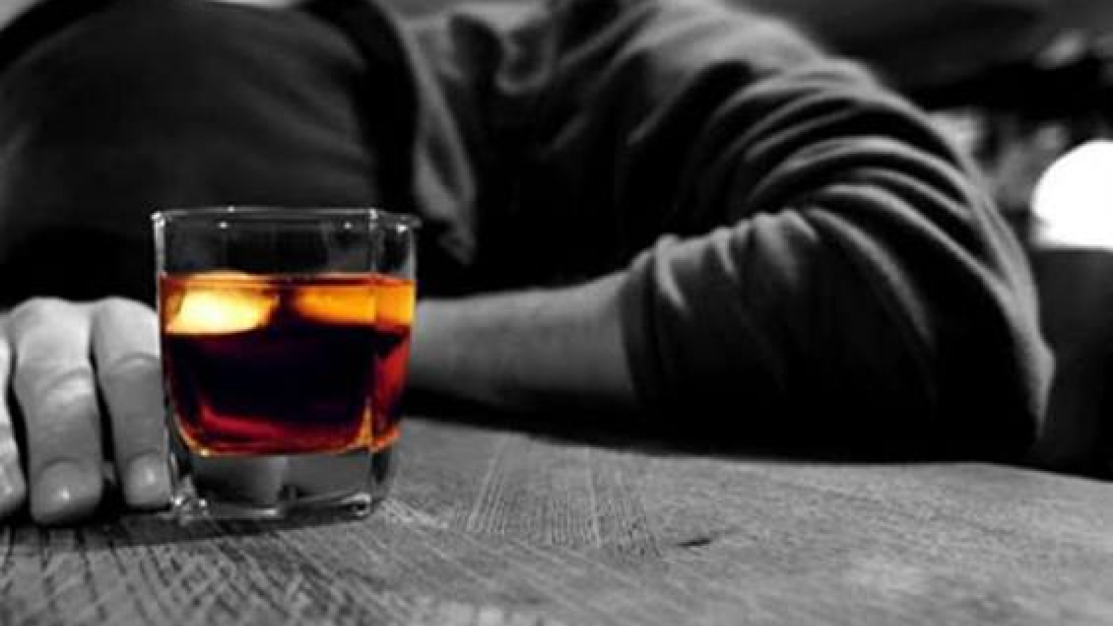Dù 50 tuổi đã yên bề gia thất nhưng tôi vẫn không thể quên người yêu cũ