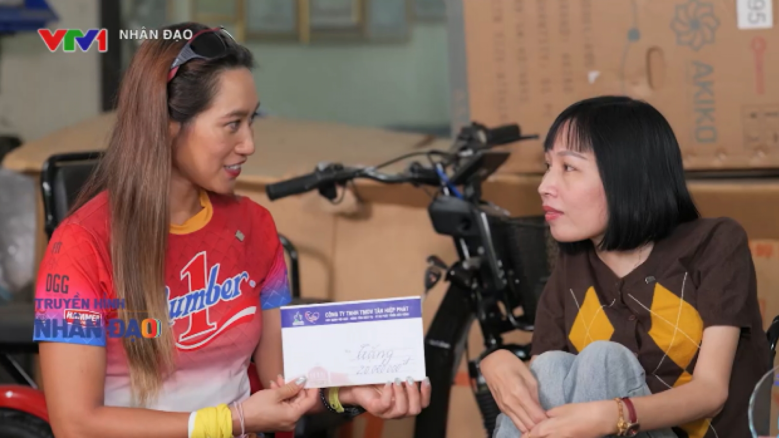 Từng đi tìm "đôi chân" cho mình, nữ giám đốc mở ra cơ hội cho người khuyết tật