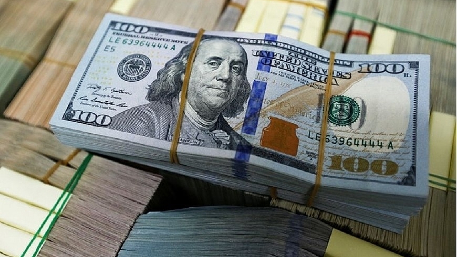 Tỷ giá USD hôm nay 22/8: Giá bán USD tăng lên mốc 26.397 đồng/USD