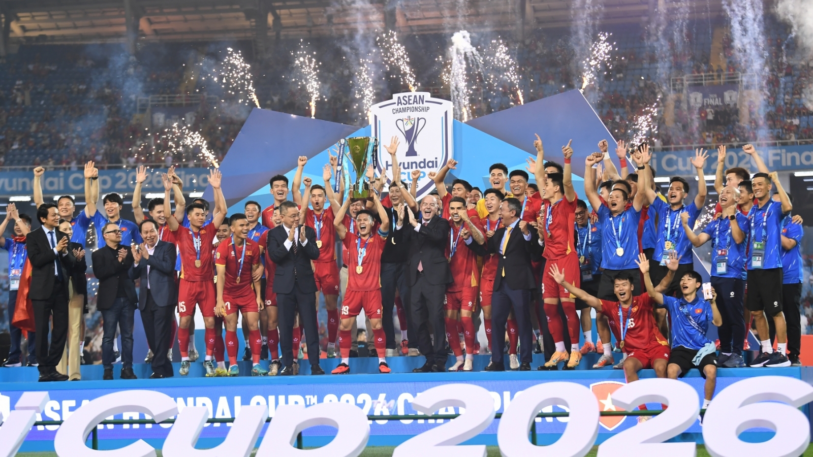 Chủ tịch AFC gửi lời chúc mừng đặc biệt tới bóng đá Việt Nam
