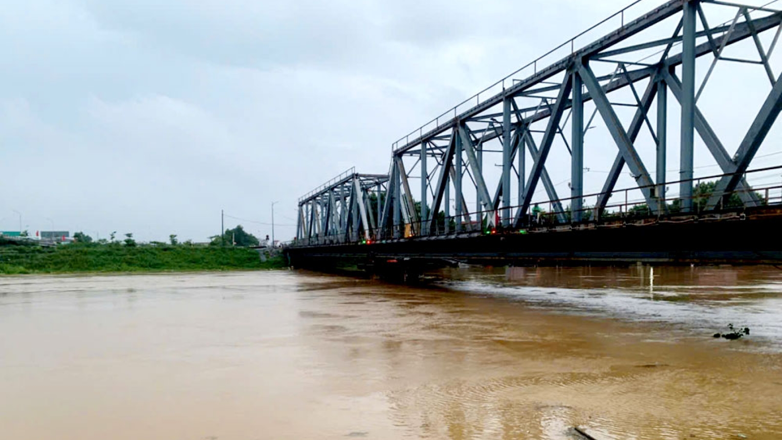 Nước sông Lục Nam, sông Thương tại Bắc Ninh dâng cao, cảnh báo ngập vùng trũng